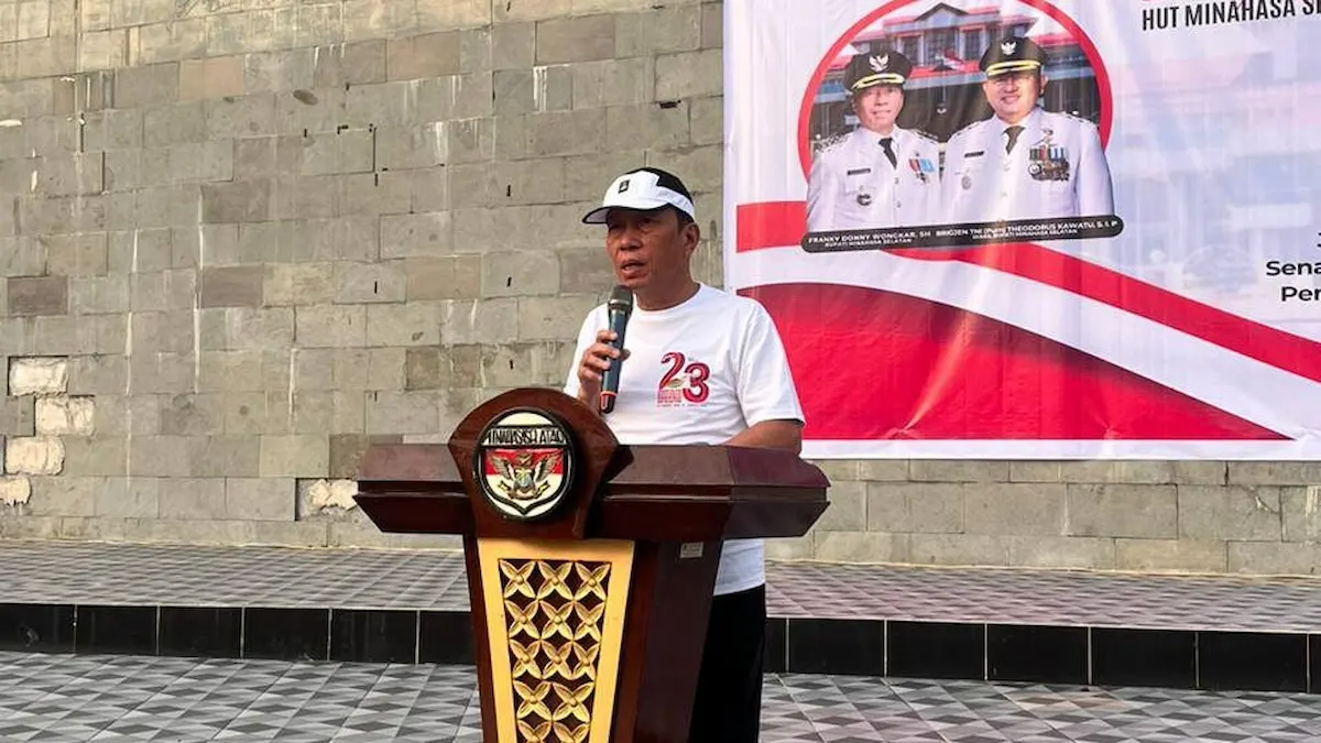 Bupati Franky Wongkar memberikan sambutan pembukaan HUT ke-23 Minahasa Selatan di Amurang mediasulut.id