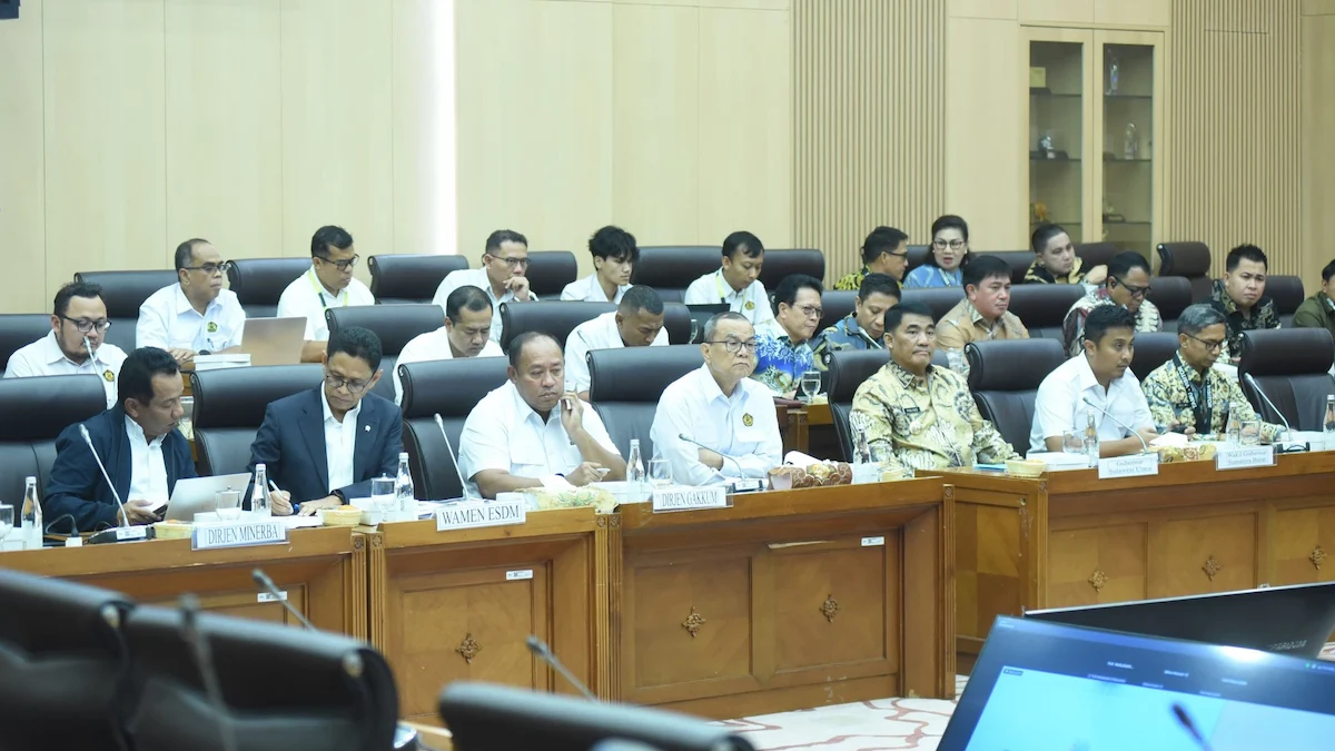 Gubernur Sulawesi Utara Yulius Selvanus mengikuti rapat dengar pendapat Komisi XII DPR RI terkait Wilayah Pertambangan Rakyat di Gedung DPR RI mediasulut.id