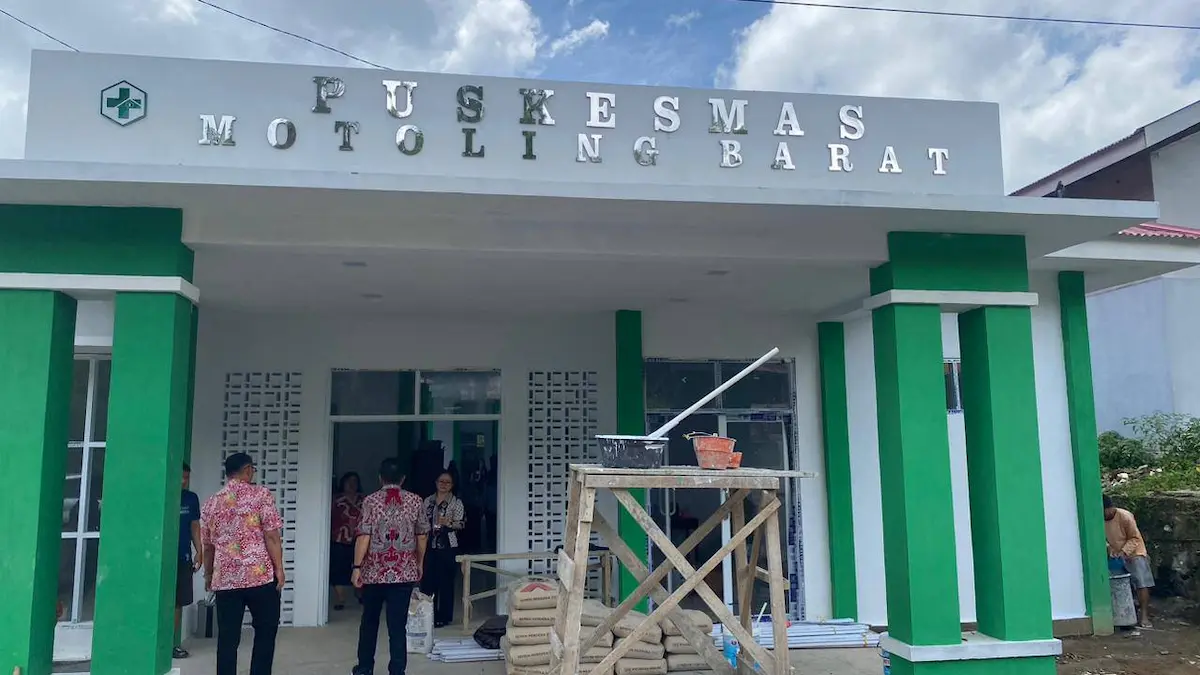 Tampak depan bangunan Puskesmas Motoling Barat yang sedang dalam tahap pembangunan di Kecamatan Motoling Barat Minahasa Selatan mediasulut.id