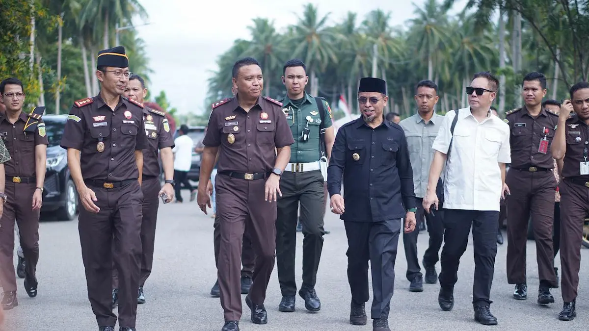 Bupati Boltara berjalan bersama Kajati Sulut dan Forkopimda di Boltara mediasulut.id