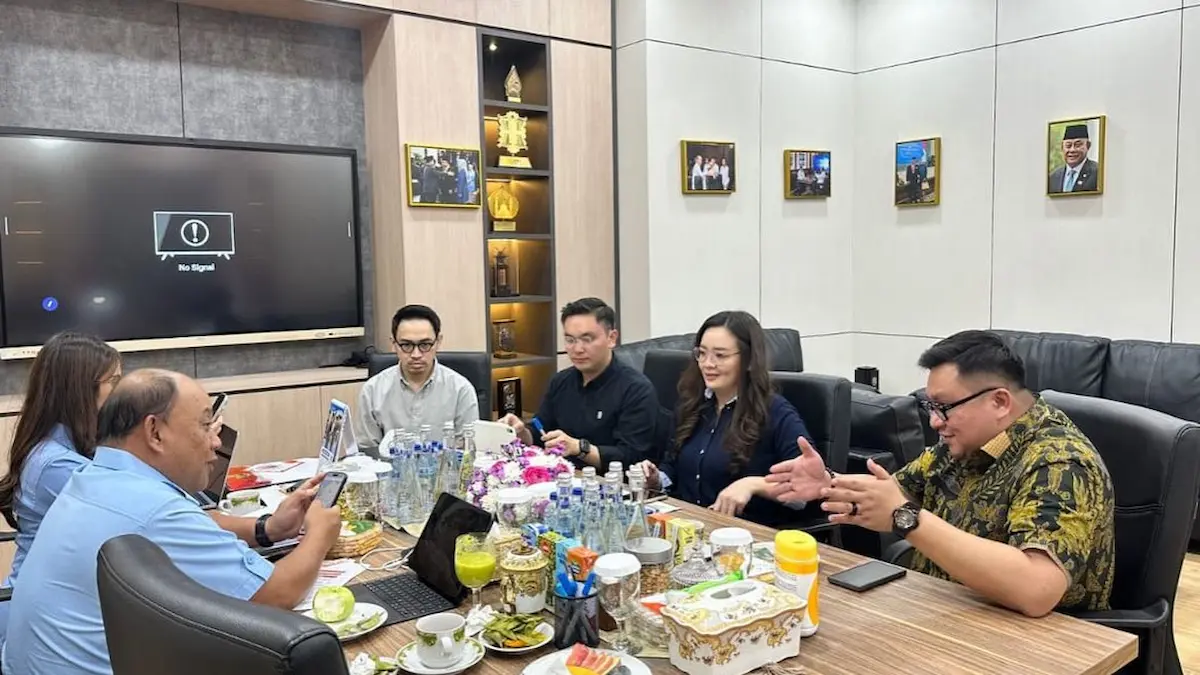 Kevin William Lotulung rapat koordinasi gizi di Kantor BGN Jakarta mediasulut.id