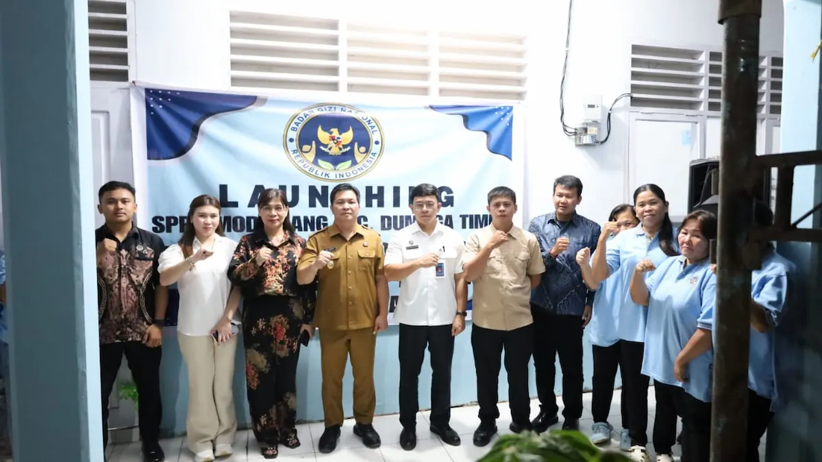 Wakil Bupati Bolaang Mongondow bersama pejabat dan tokoh masyarakat usai peresmian SPPG Modomang Dumoga Timur mediasulut.id