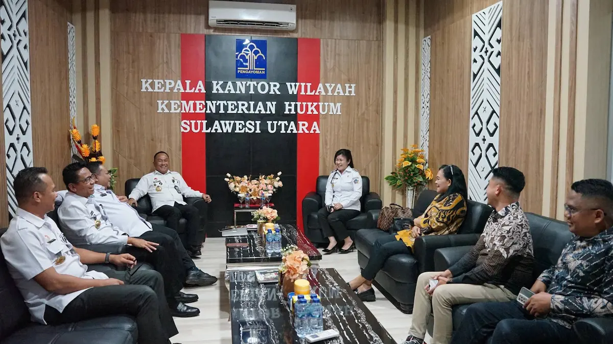 Pertemuan Pemerintah Kabupaten Kepulauan Sitaro dan Kanwil Kemenkum Sulut membahas Pos Bantuan Hukum dan akses layanan hukum hingga tingkat kampung mediasulut.id