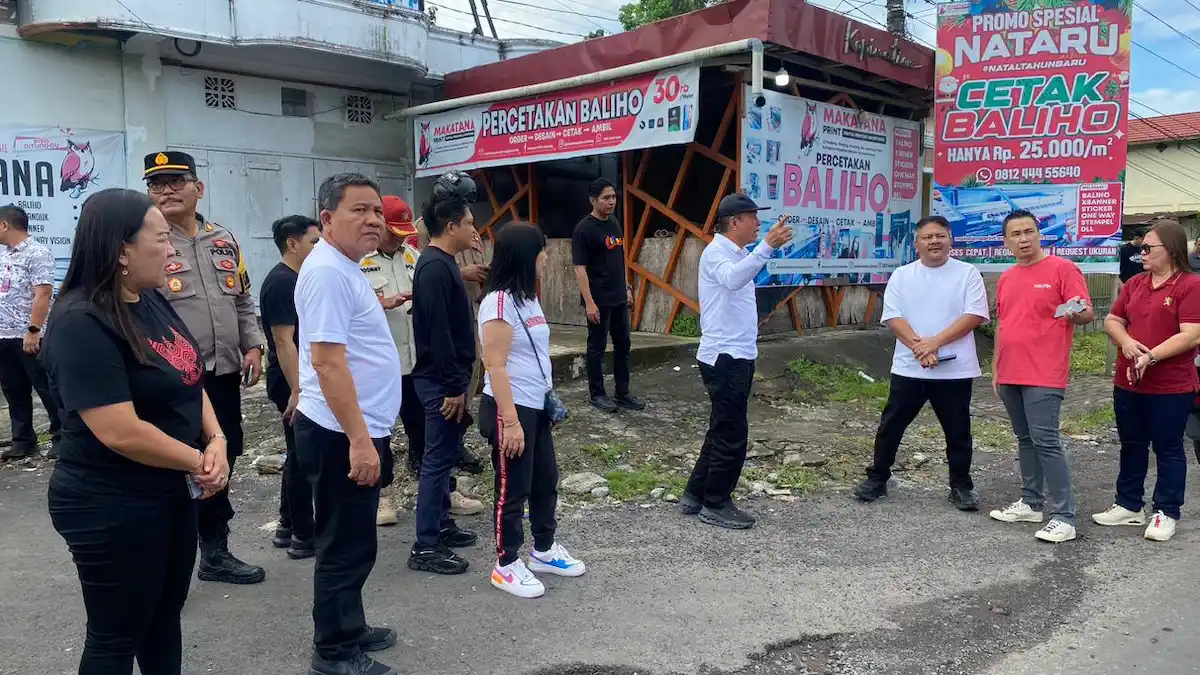 Bupati FDW cek atribut reklame di Amurang Timur mediasulut.id