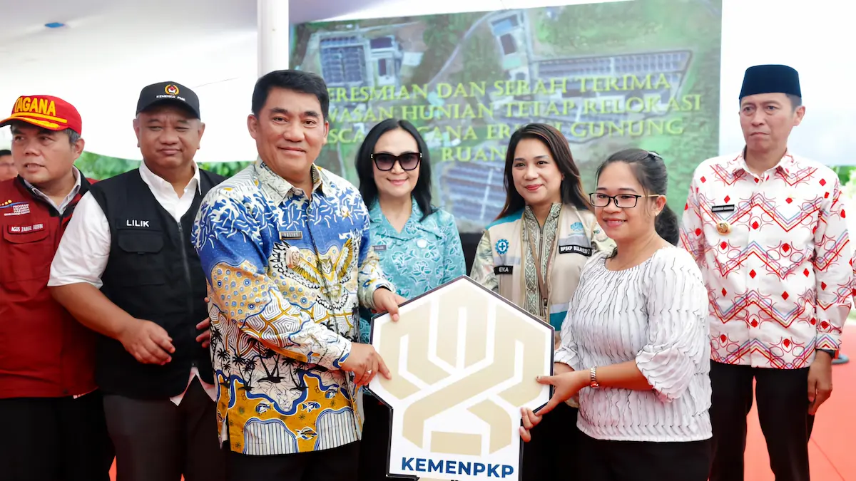 Gubernur Yulius serahkan rumah huntap kepada warga Bolsel mediasulut.id