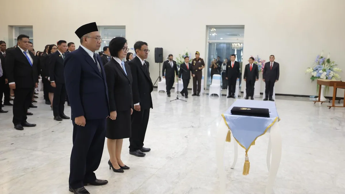 Prosesi penandatanganan sumpah jabatan pejabat Pemprov Sulut di Manado mediasulut.id