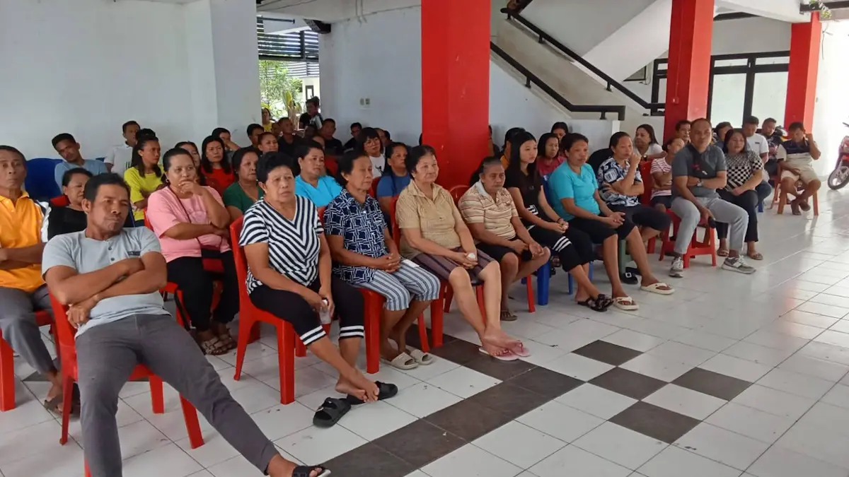 Pengungsi Gunung Ruang mengikuti arahan awal
