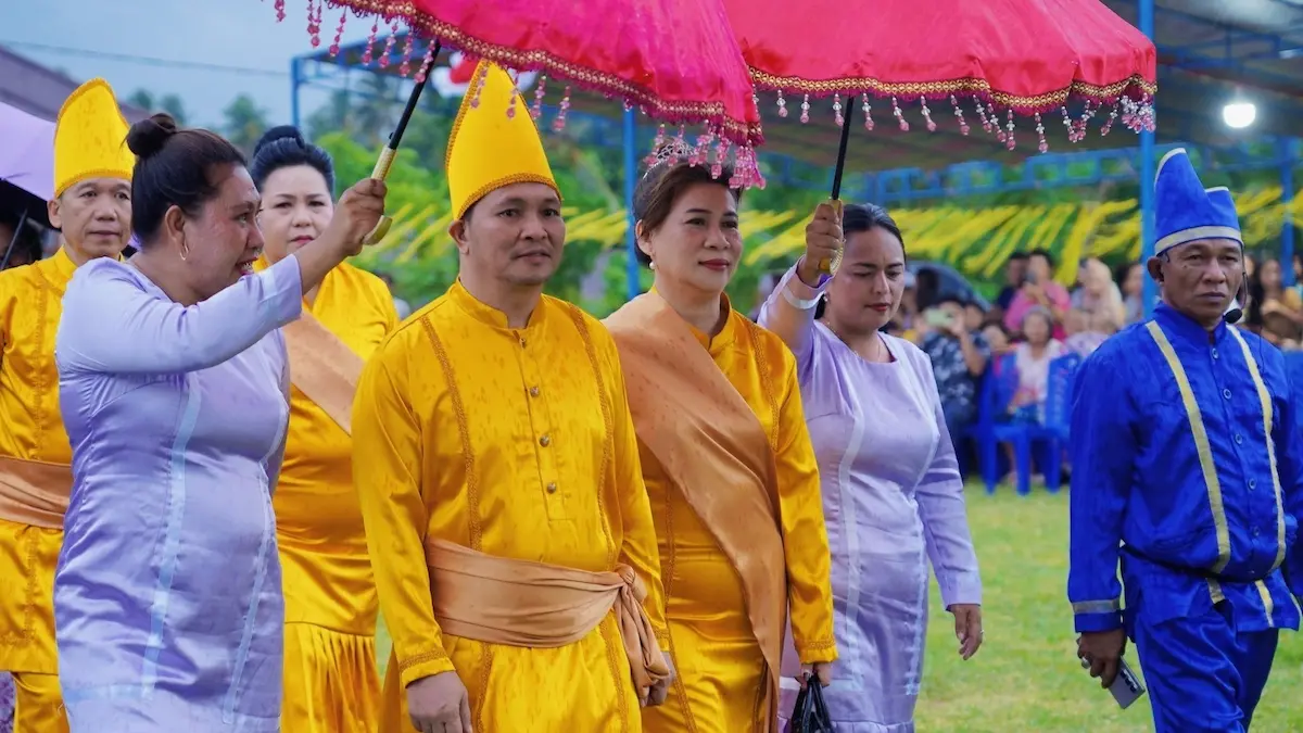 Prosesi penyambutan adat Tulude Poigar Bolmong 2026 mediasulut.id