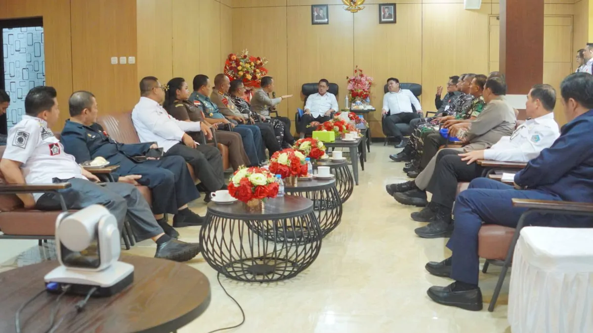 Hengky Honandar pimpin rakor Forkopimda Bitung jelang Lebaran mediasulut.id