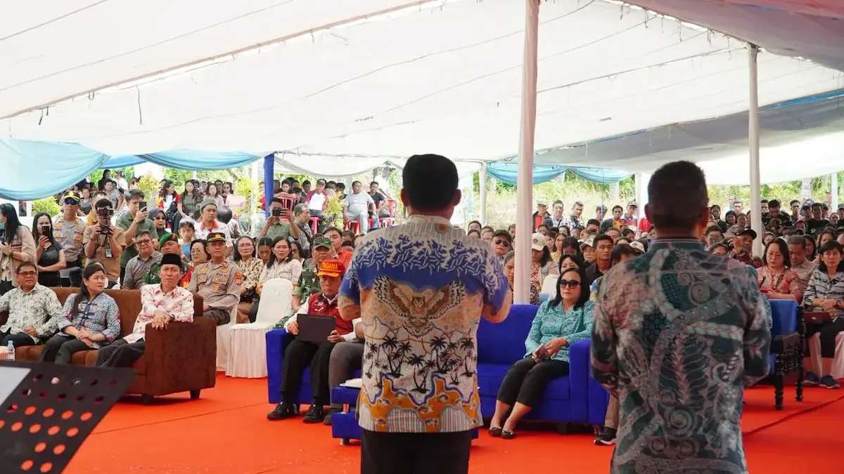 serah terima huntap gunung ruang di modisi