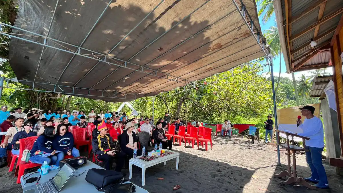 Suasana kegiatan peletakan batu pertama Ekowisata Kapitu Minahasa Selatan