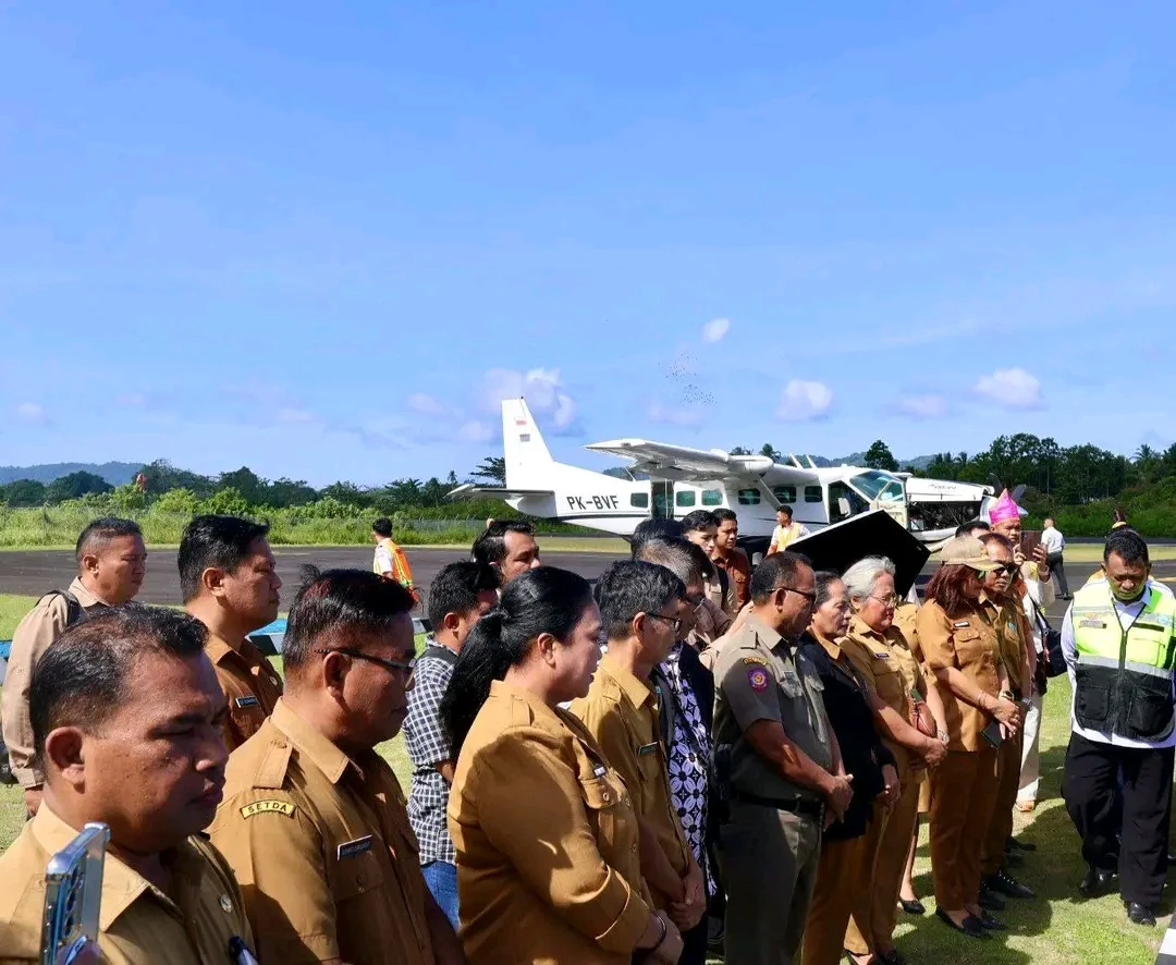 Penyambutan Pangdam XIII Merdeka di Bandara Melonguane Talaud