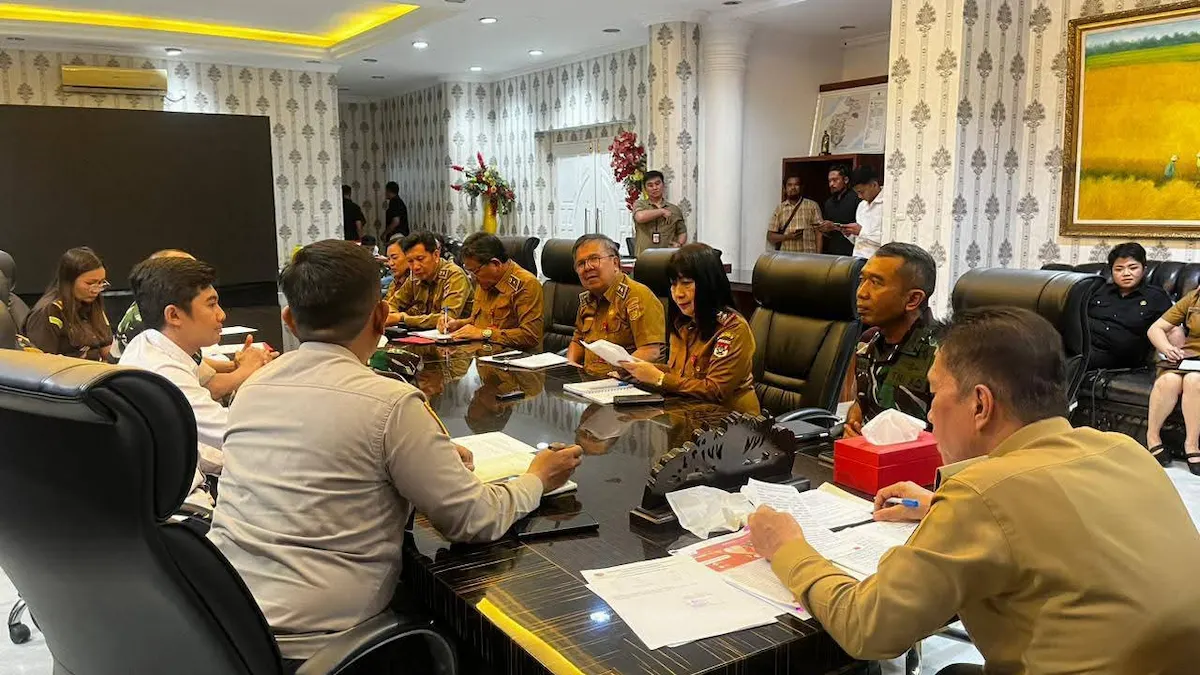 Rapat Forkopimda Minahasa Selatan dipimpin Bupati Franky Donny Wongkar di kantor bupati