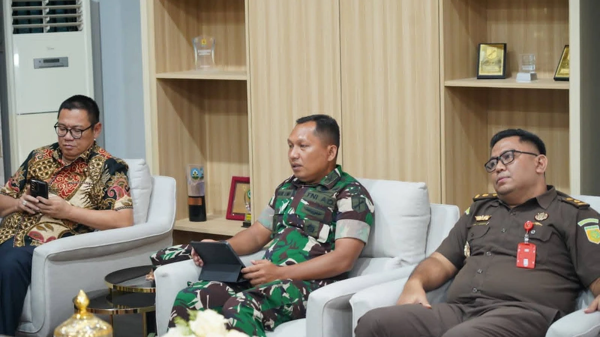 unsur tni polri dan kejaksaan hadir dalam rapat forkopimda bolmong