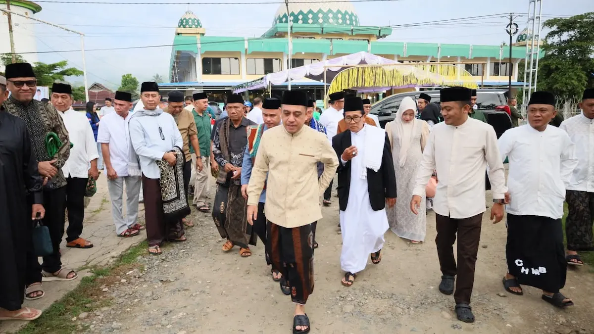 Yusra Alhabsyi menuju lokasi sholat Idul Fitri Bolmong di Lolayan