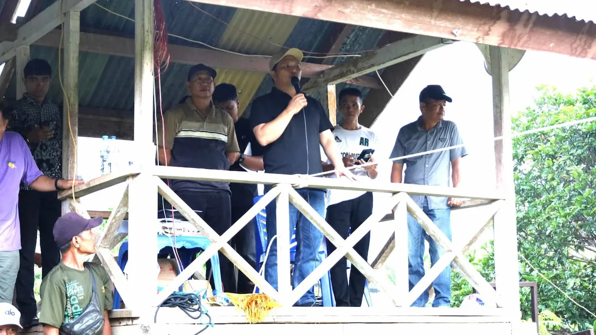 wabup bolmong beri sambutan karapan sapi desa ikhwan