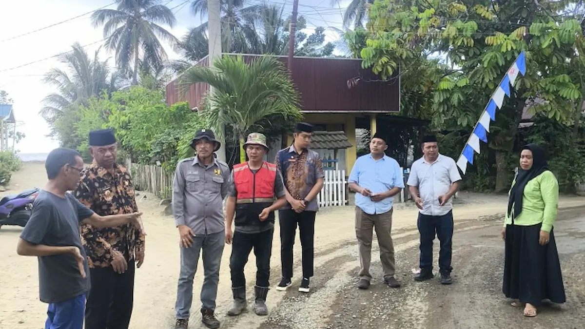 tim teknis dan bupati cek progres jalan matabulu boltim