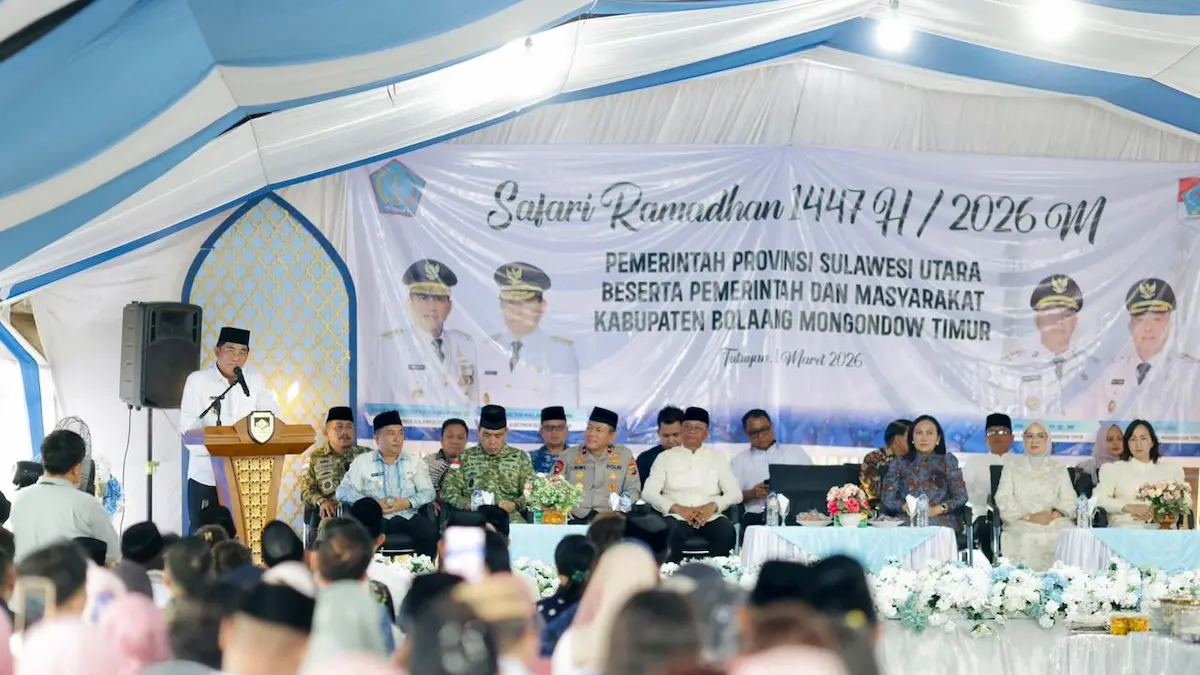 Gubernur Yulius Selvanus menghadiri Safari Ramadan bersama masyarakat Boltim 2026
