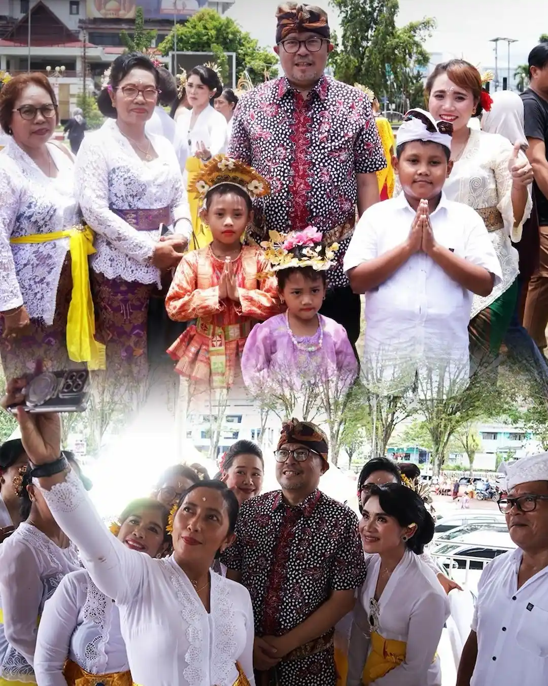 umat hindu dan warga manado kebersamaan pawai ogoh ogoh