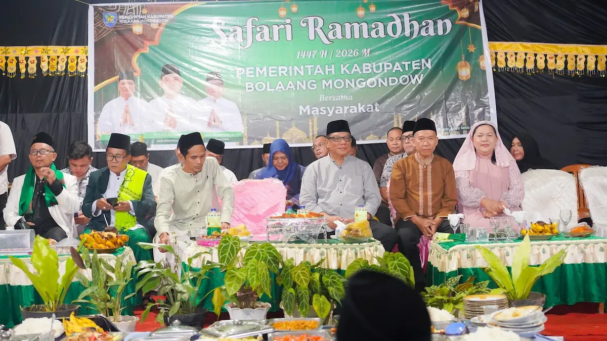 jajaran pemkab bolmong dan tokoh masyarakat menghadiri safari ramadan di poigar
