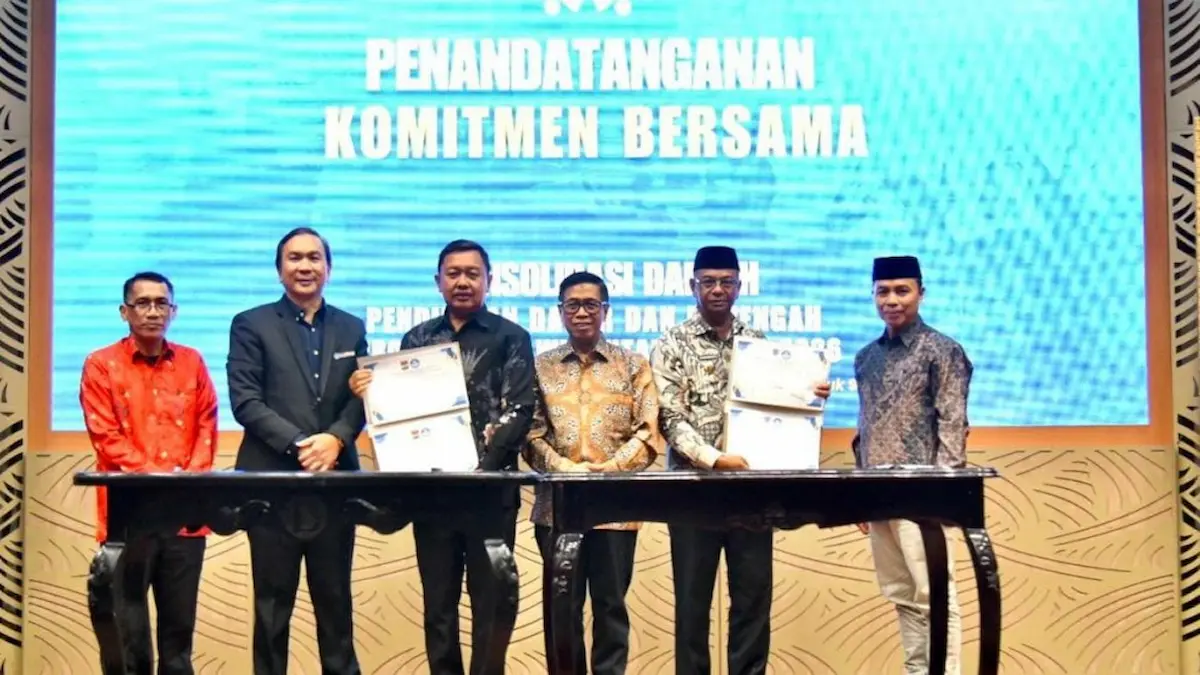 Penandatanganan komitmen bersama transformasi pendidikan Sulawesi Utara 2026