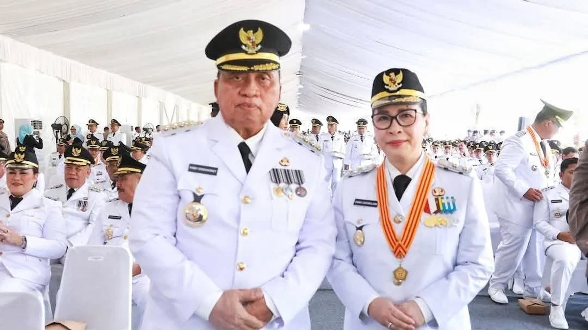 Robby Dondokambey dan Vanda Sarundajang upacara resmi Minahasa