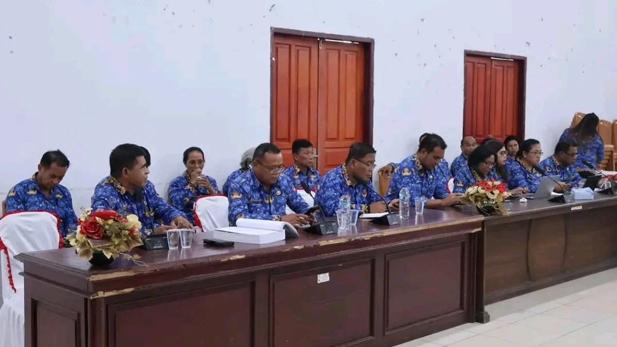 pansus dprd talaud evaluasi kinerja opd dalam rapat lkpj