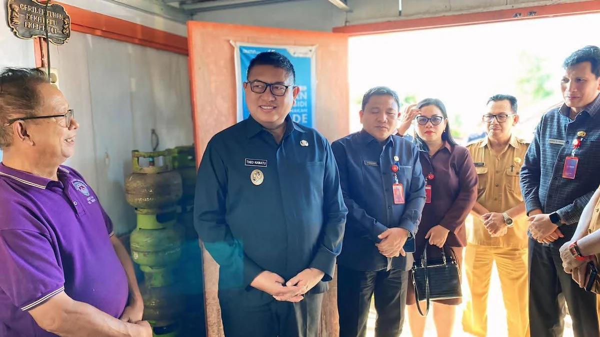 wakil bupati kawatu berdialog di pangkalan lpg tareran minsel