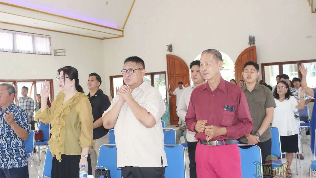 wabup minahasa selatan ibadah paskah jemaat tareran Wabup Minahasa Selatan bersama jemaat ibadah Paskah di Tareran