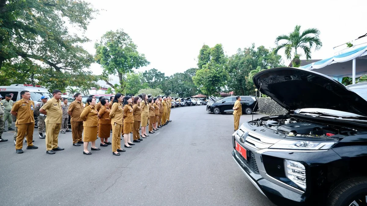 ASN Sulut mengikuti apel kendaraan dinas dengan pemeriksaan langsung