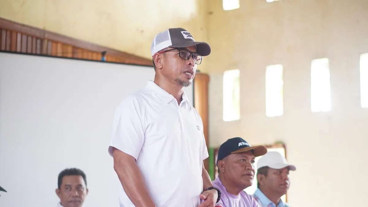 Bupati Boltara memberikan arahan terkait bantuan pangan kepada masyarakat