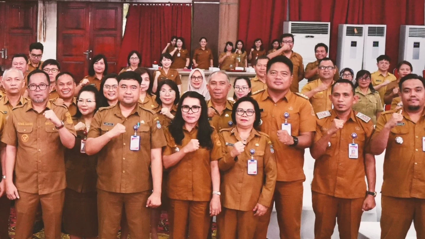 Foto bersama peserta rakor inovasi daerah Manado tahun 2026
