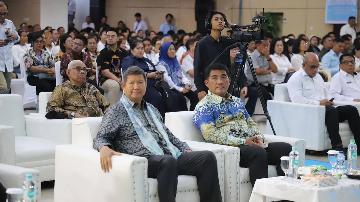 Hashim Djojohadikusumo bersama Gubernur Sulut Yulius Selvanus hadiri sosialisasi KUR perumahan