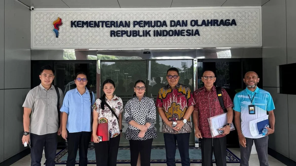 Vanda Sarundajang dan rombongan di kantor Kemenpora Republik Indonesia