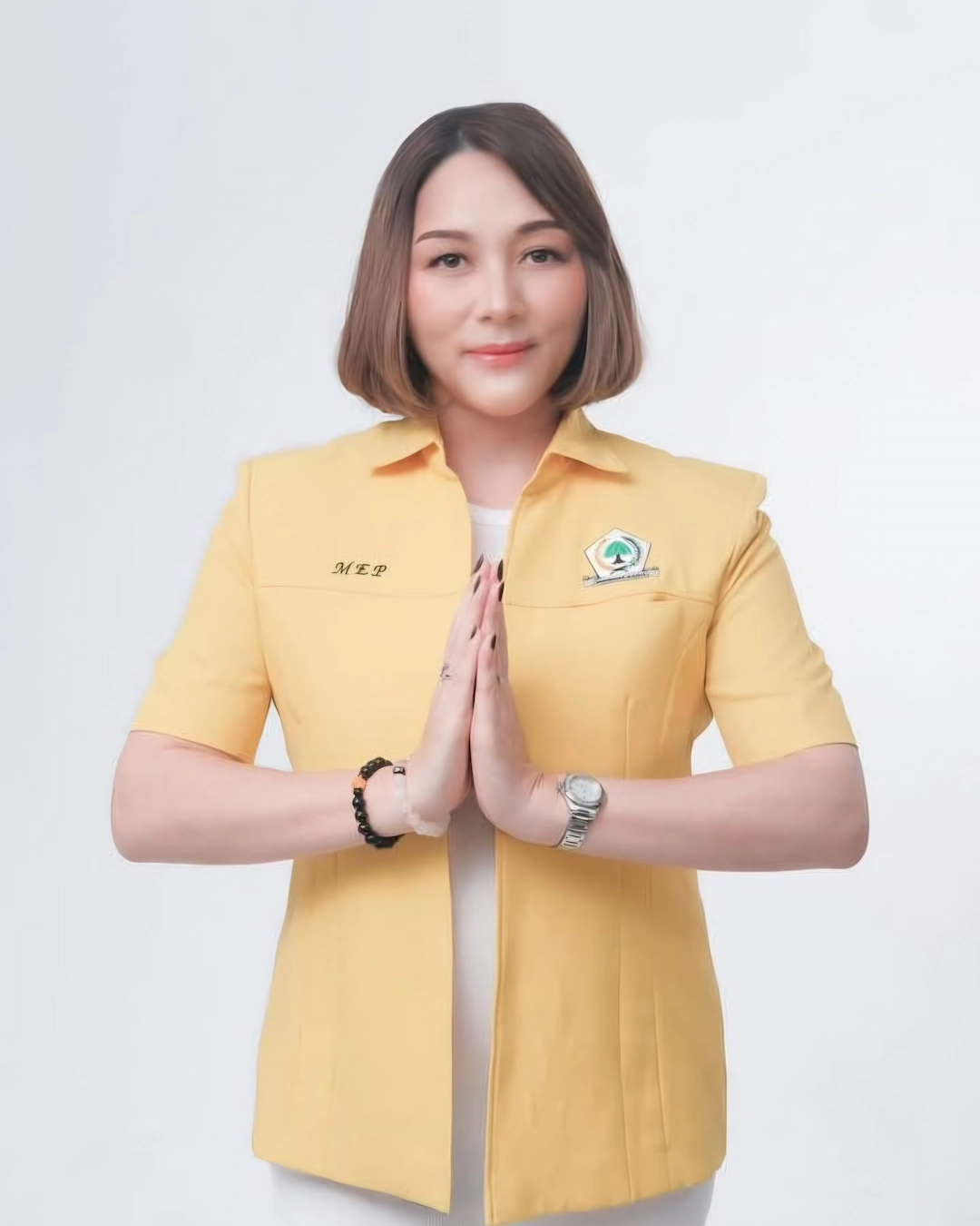 michaela paruntu kader golkar sulawesi utara portrait resmi