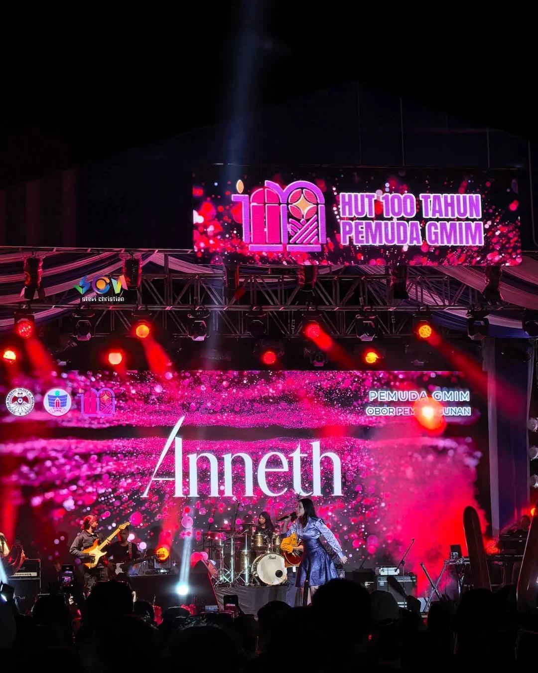 Panggung selebrasi 100 tahun Pemuda GMIM di Manado