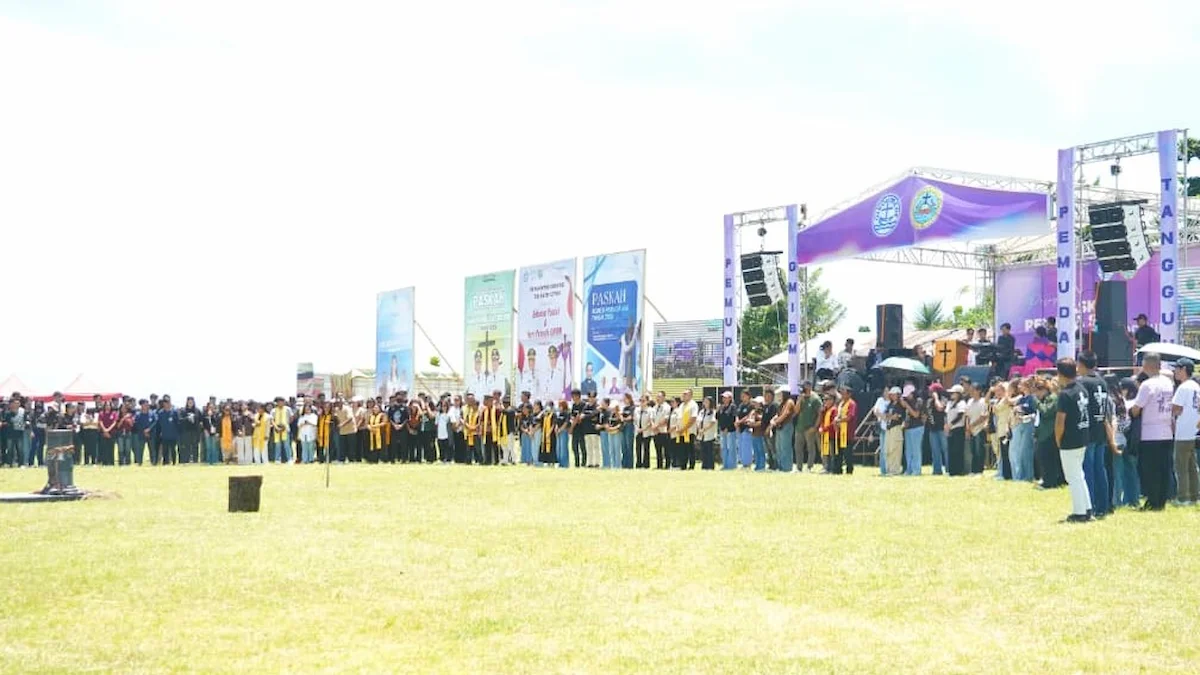 Suasana panggung utama Paskah Pemuda GMIBM 2026 di Tiberias Poigar