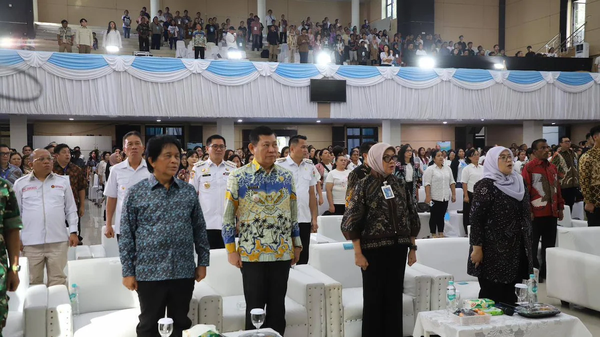 Peserta menghadiri sosialisasi KUR perumahan Sulut di Graha Gubernuran Manado