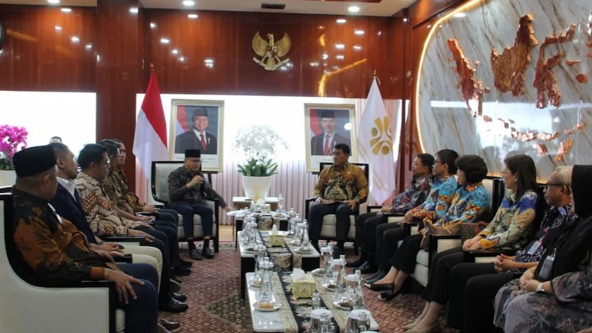 Rapat Pemprov Sulut dan BP2MI membahas perlindungan pekerja migran
