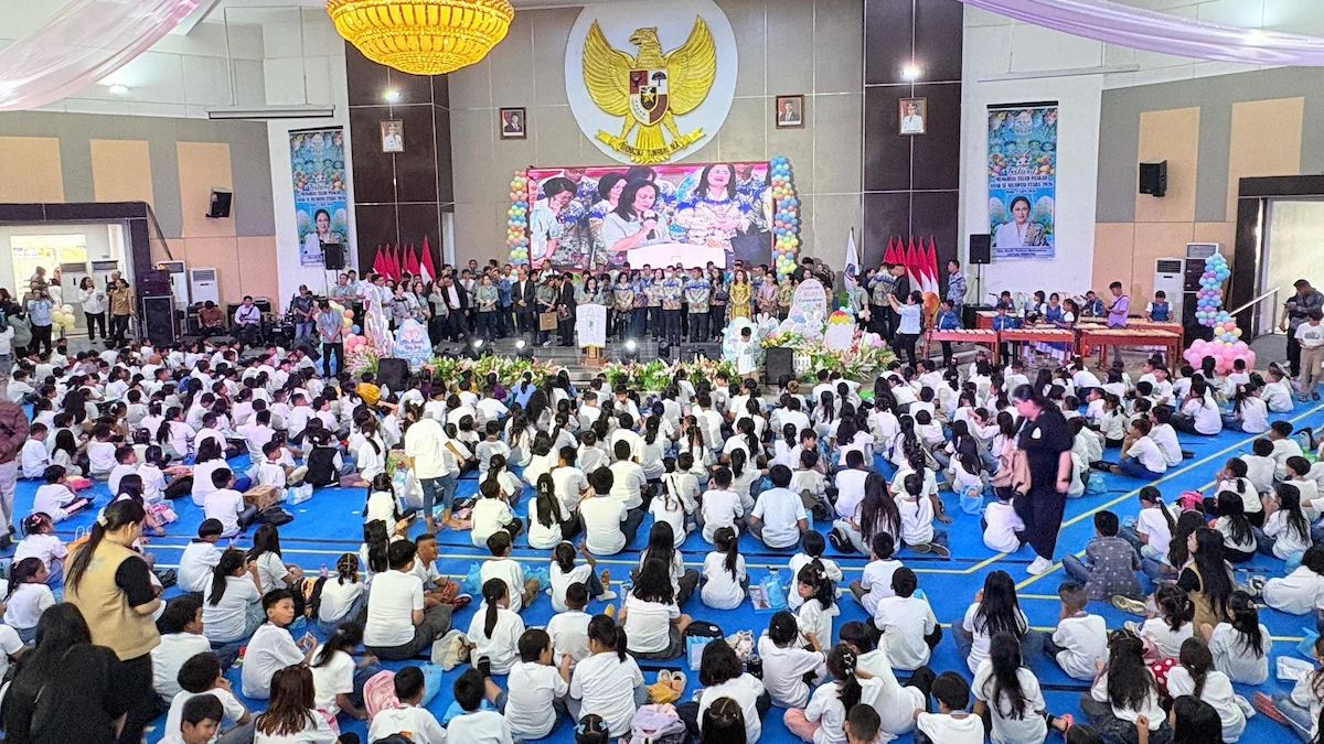 Ribuan anak memenuhi Aula Mapalus dalam kegiatan Paskah Sulawesi Utara