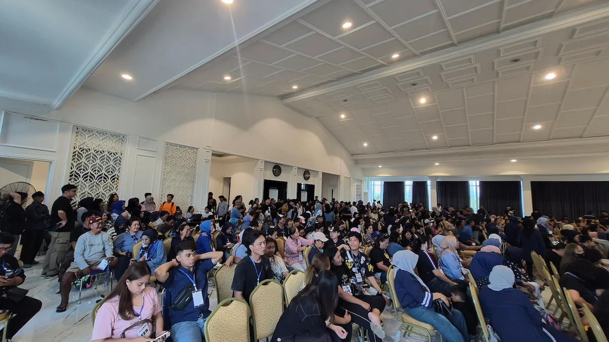 Peserta aksi damai NasDem Sulut memenuhi aula kegiatan