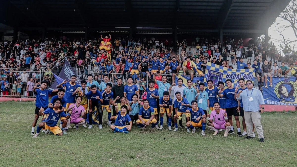 suporter persma memadati stadion klabat dukung badai biru