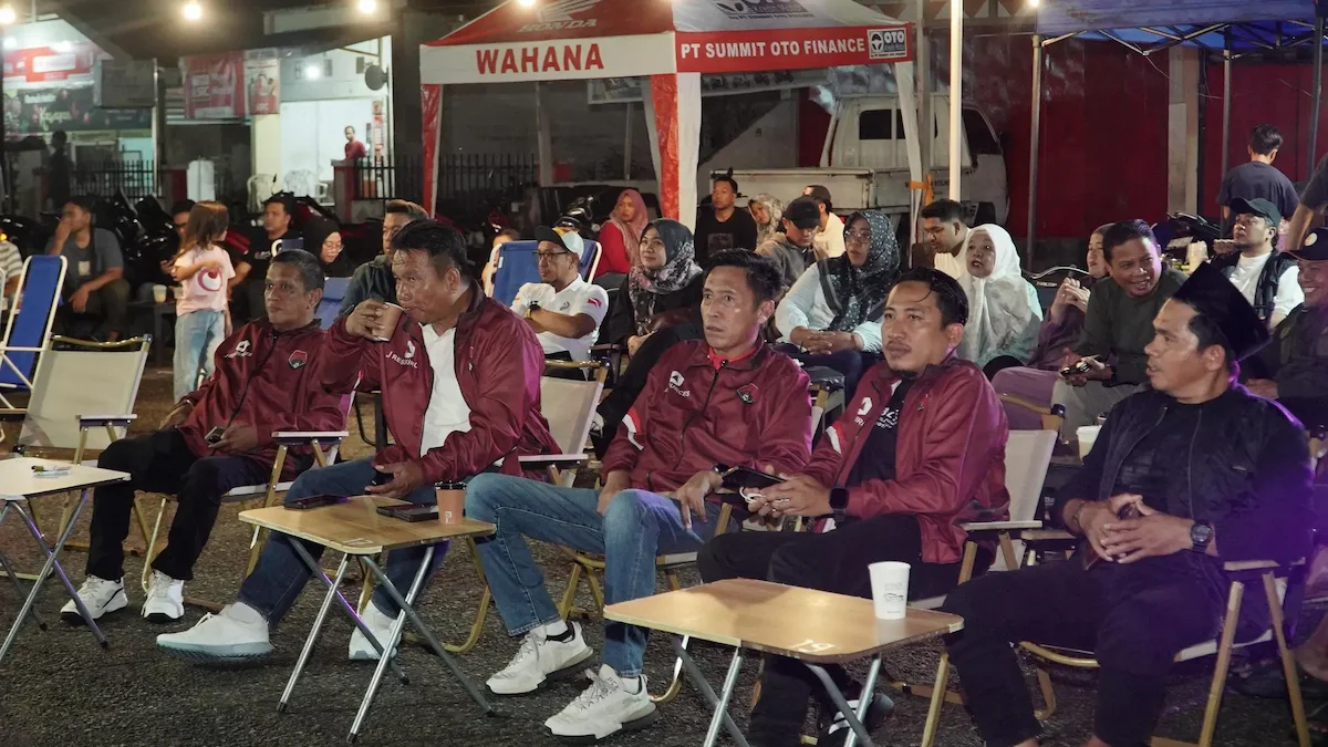 Pejabat dan suporter menghadiri pelepasan Bolsel FC menuju Liga 4 Nasional 2026