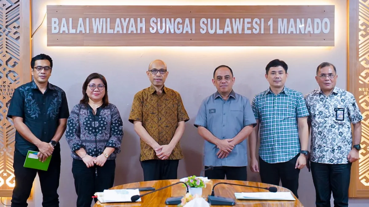 Foto bersama Pemkab Bolmong dan BWS Sulawesi I Manado usai pertemuan