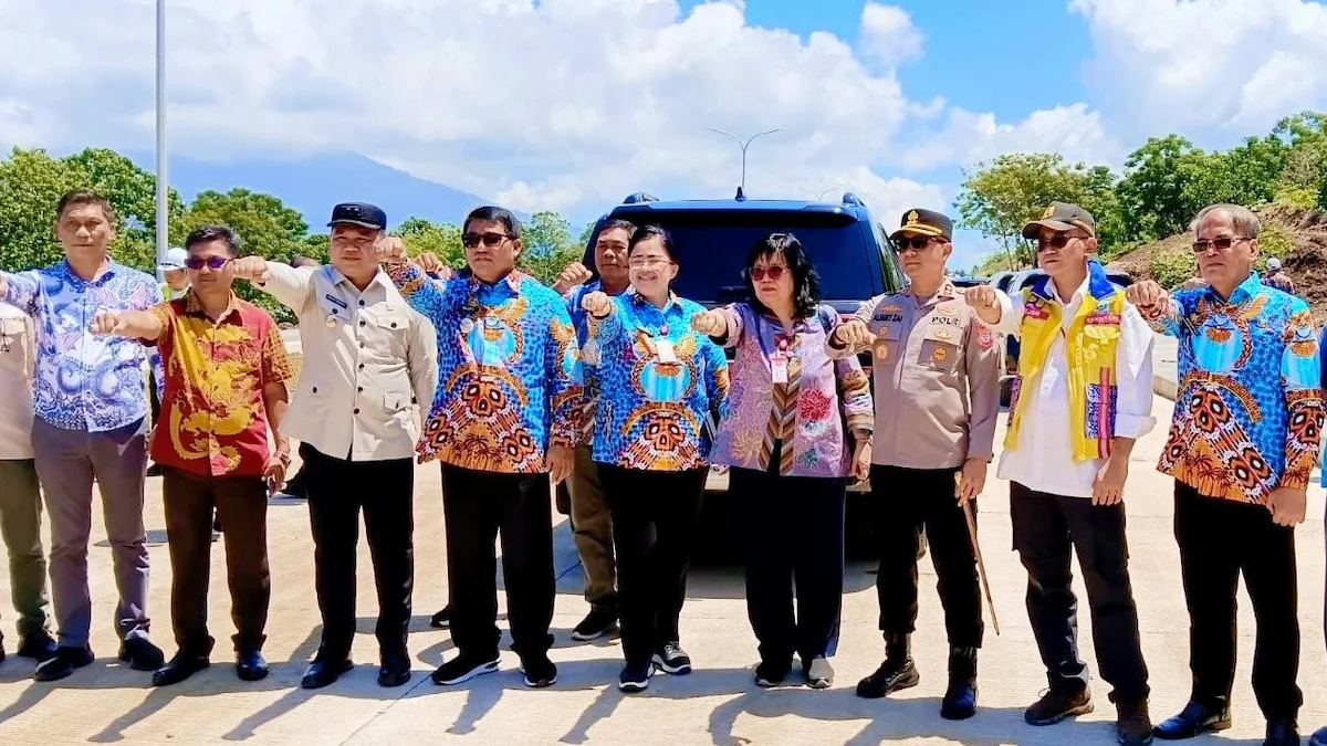 Gubernur Yulius bersama forkopimda saat peninjauan KEK Bitung