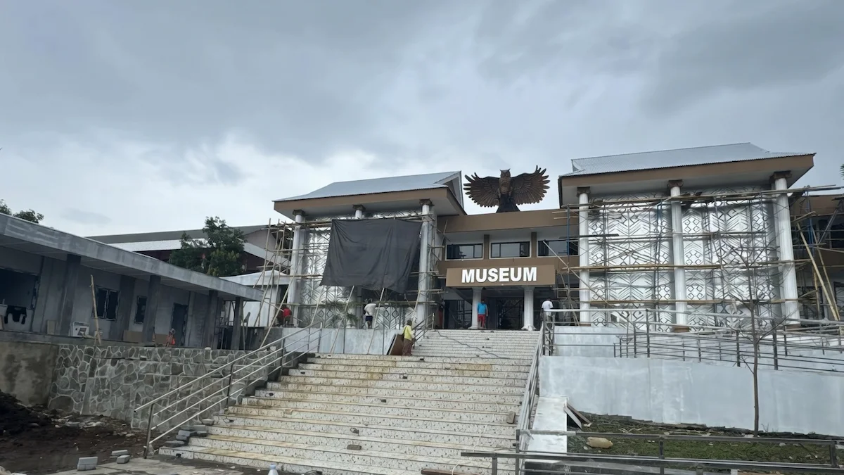proses renovasi museum sulawesi utara tampak depan manado