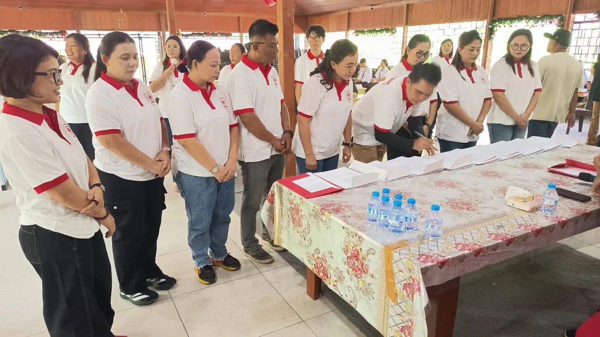 Pelantikan pengurus PMI kecamatan se-Minut masa bakti 2026–2031 di Kalawat
