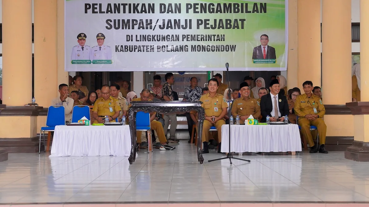 Suasana pelantikan dan pengambilan sumpah pejabat Pemkab Bolmong di Lolak