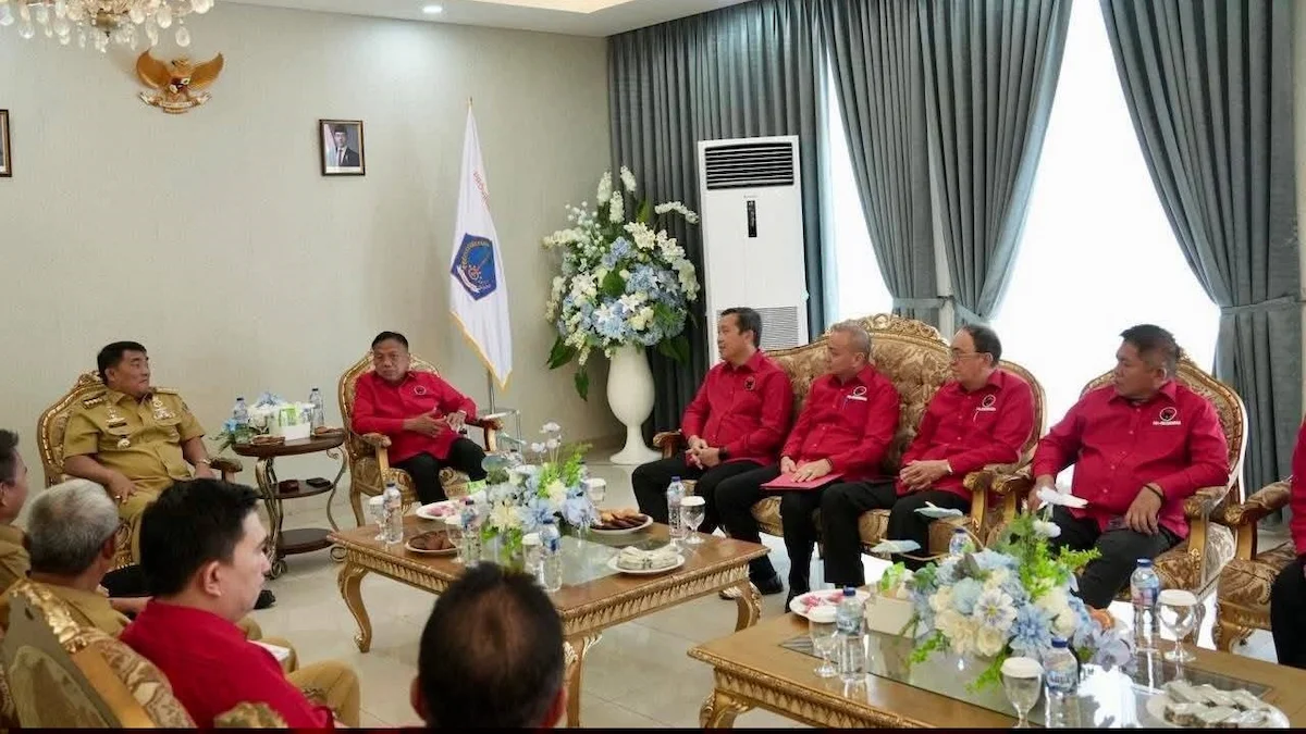 Pertemuan PDIP Sulut bersama Gubernur Yulius Selvanus di Sulawesi Utara