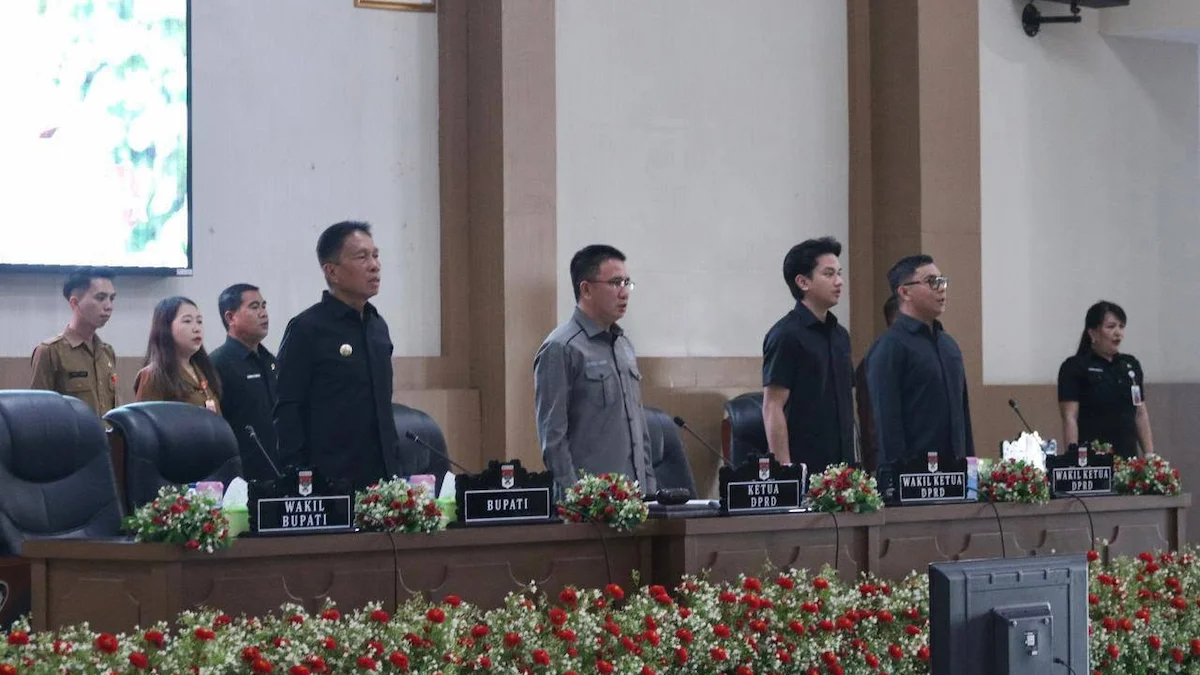 Pimpinan DPRD dan Bupati Minahasa Selatan mengikuti Paripurna Pertanggungjawaban APBD 2025